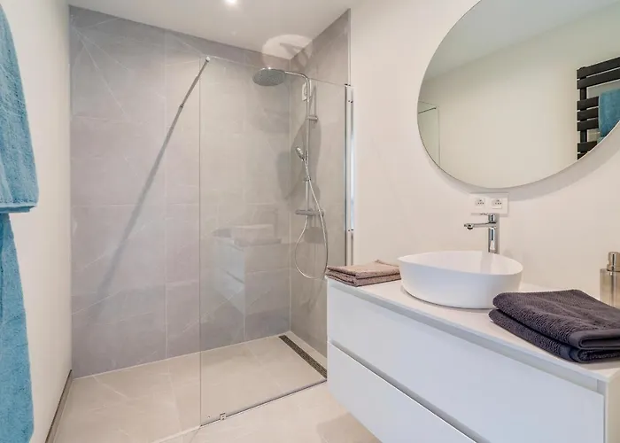 Apartment Fantastically Located Modern With Garage Available Ostend